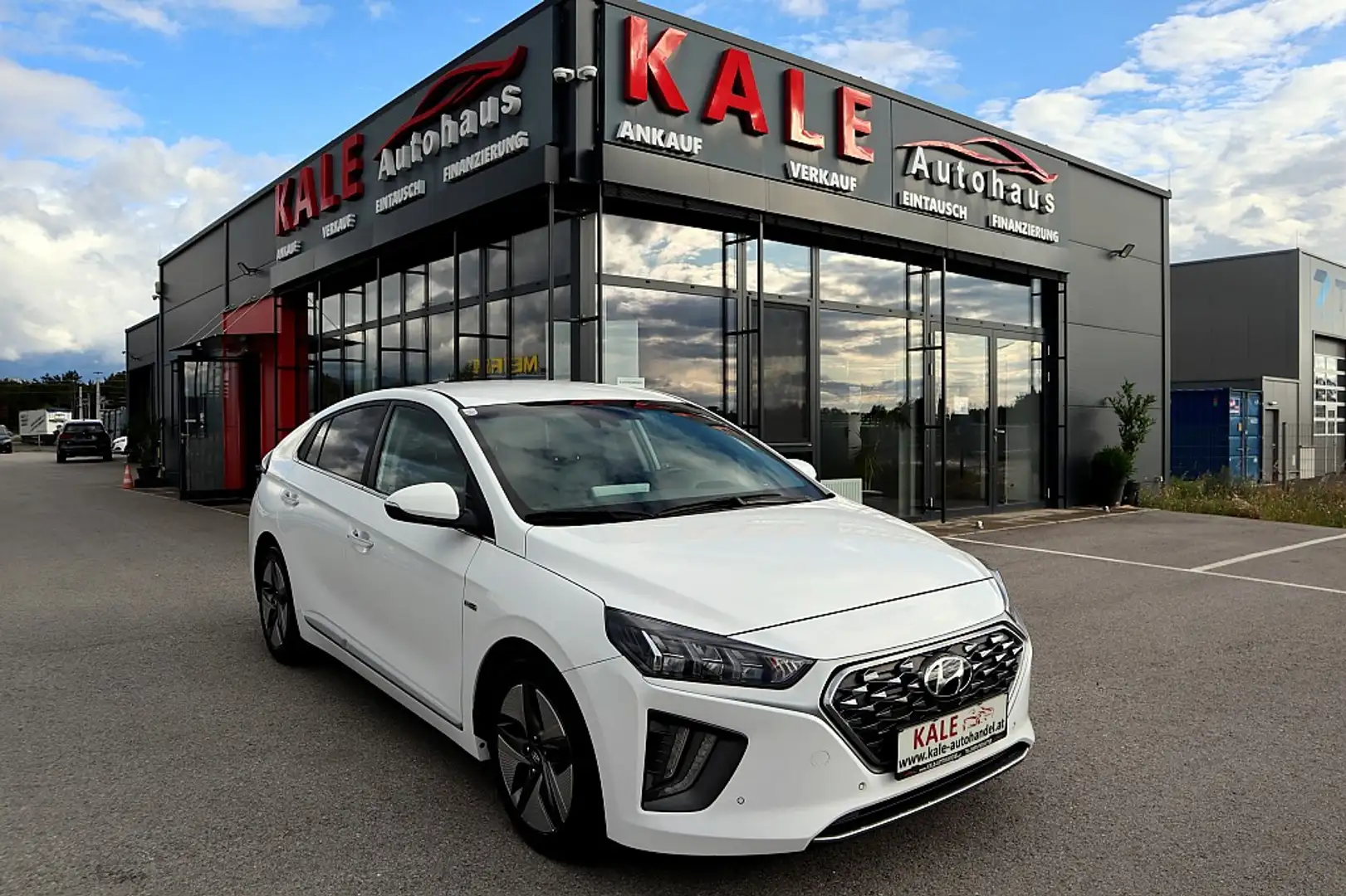 Hyundai IONIQ Ioniq 1,6 GDi Hybrid Level 5 DCT Aut. *1.Besitz... Weiß - 1
