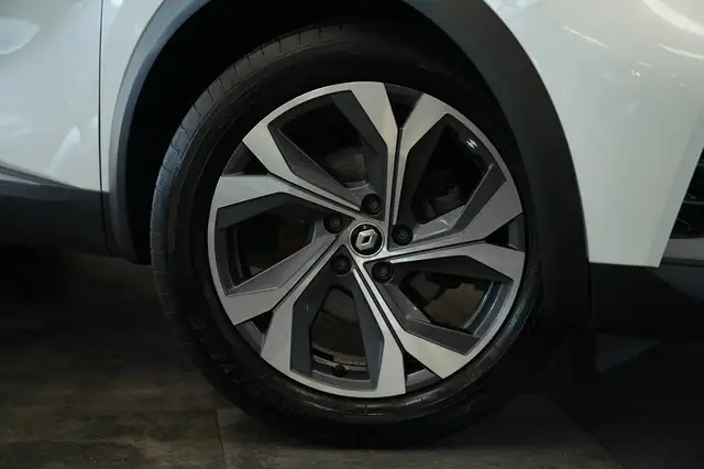 Renault Captur view 3