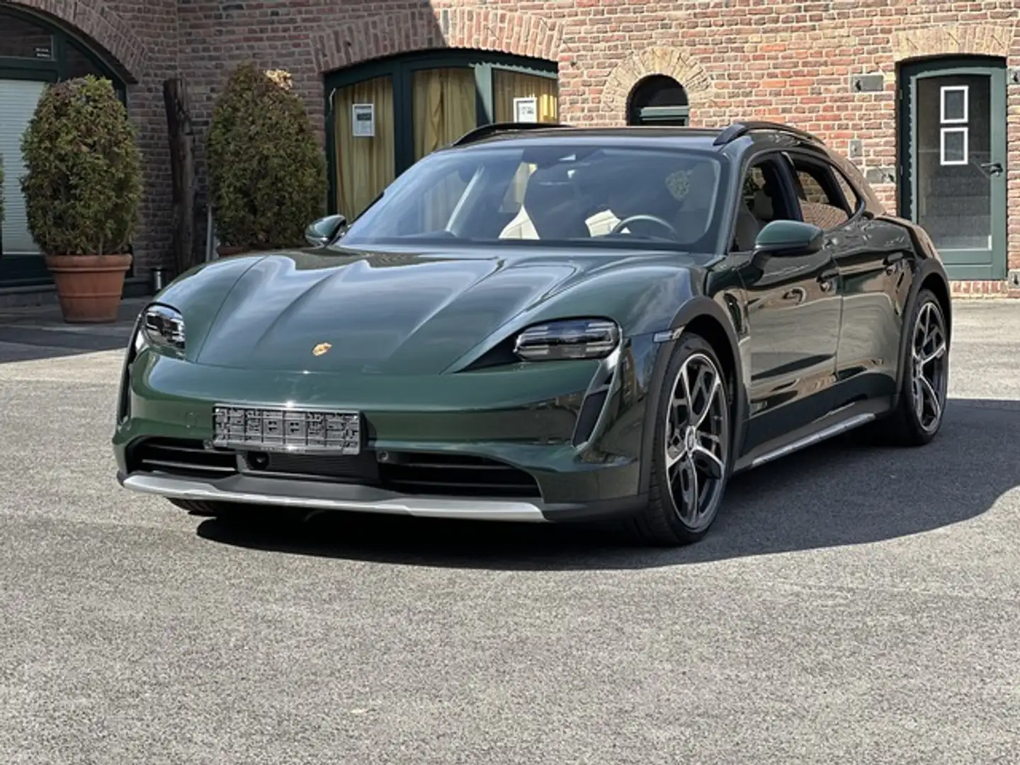 Porsche Taycan 4 Cross Turismo 21CT DESIGN*PANORAMA*KAMERA*ABSTAN Verde - 2