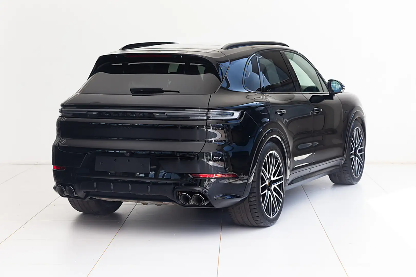 Porsche Cayenne III E-Hybrid PHEV 21,8 kWh Aut. Schwarz - 2