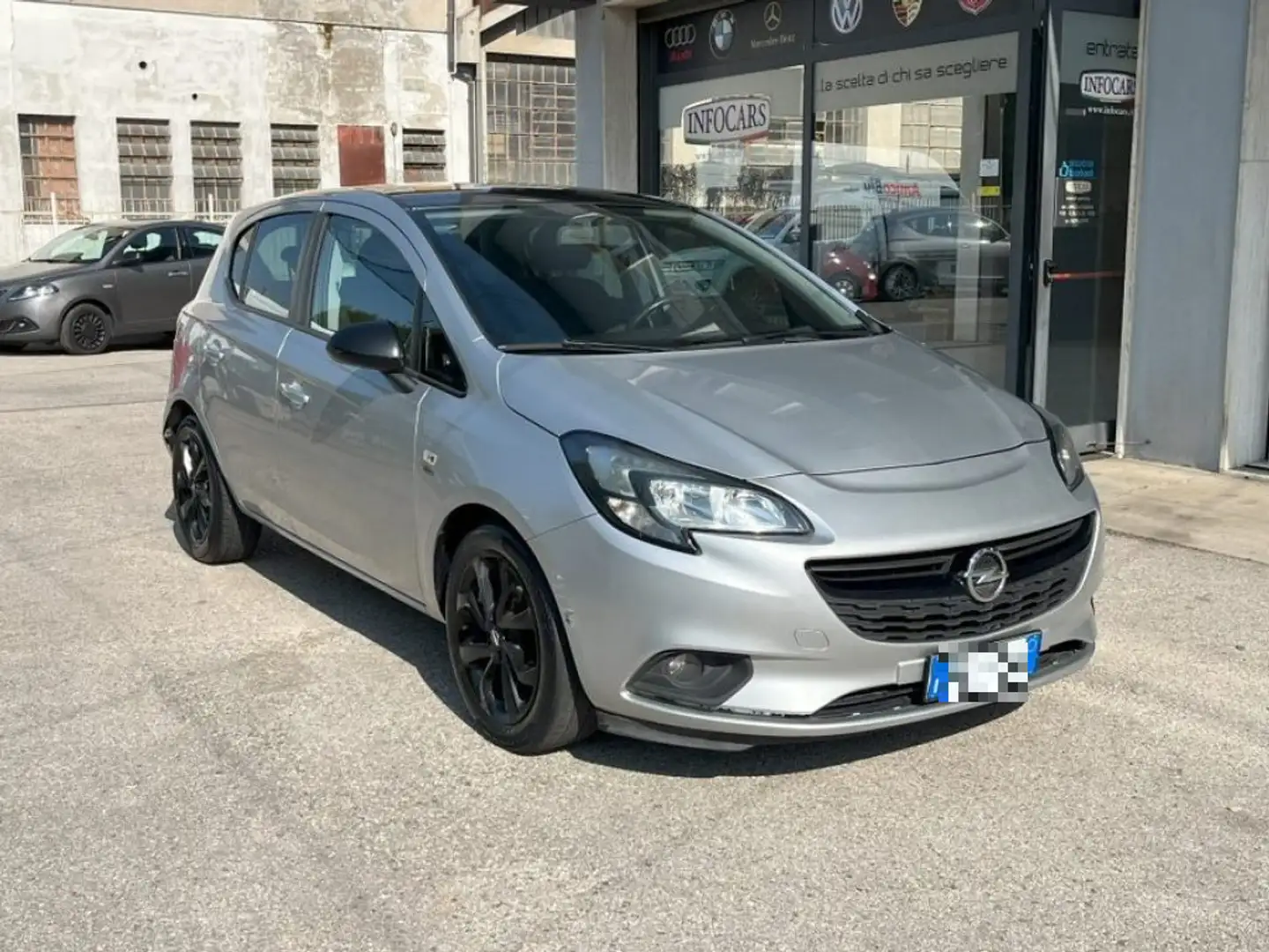 Opel Corsa 1.2 5 porte Advance NEOPATENTATI Argento - 1