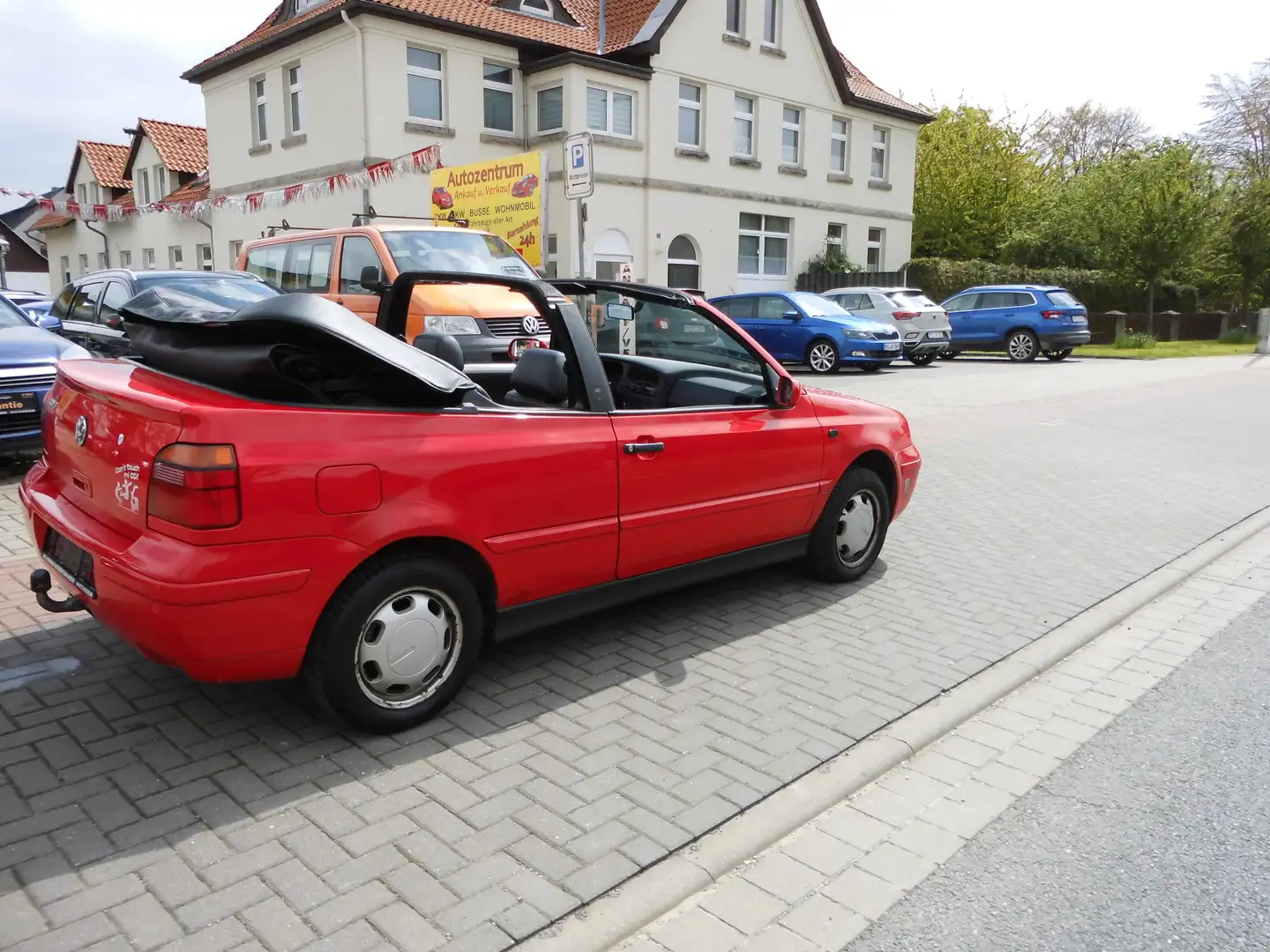 Volkswagen Golf Cabriolet Cabrio1.8 TUV/NEU 12 Monate Garantie Auf Wunsch Rot - 1