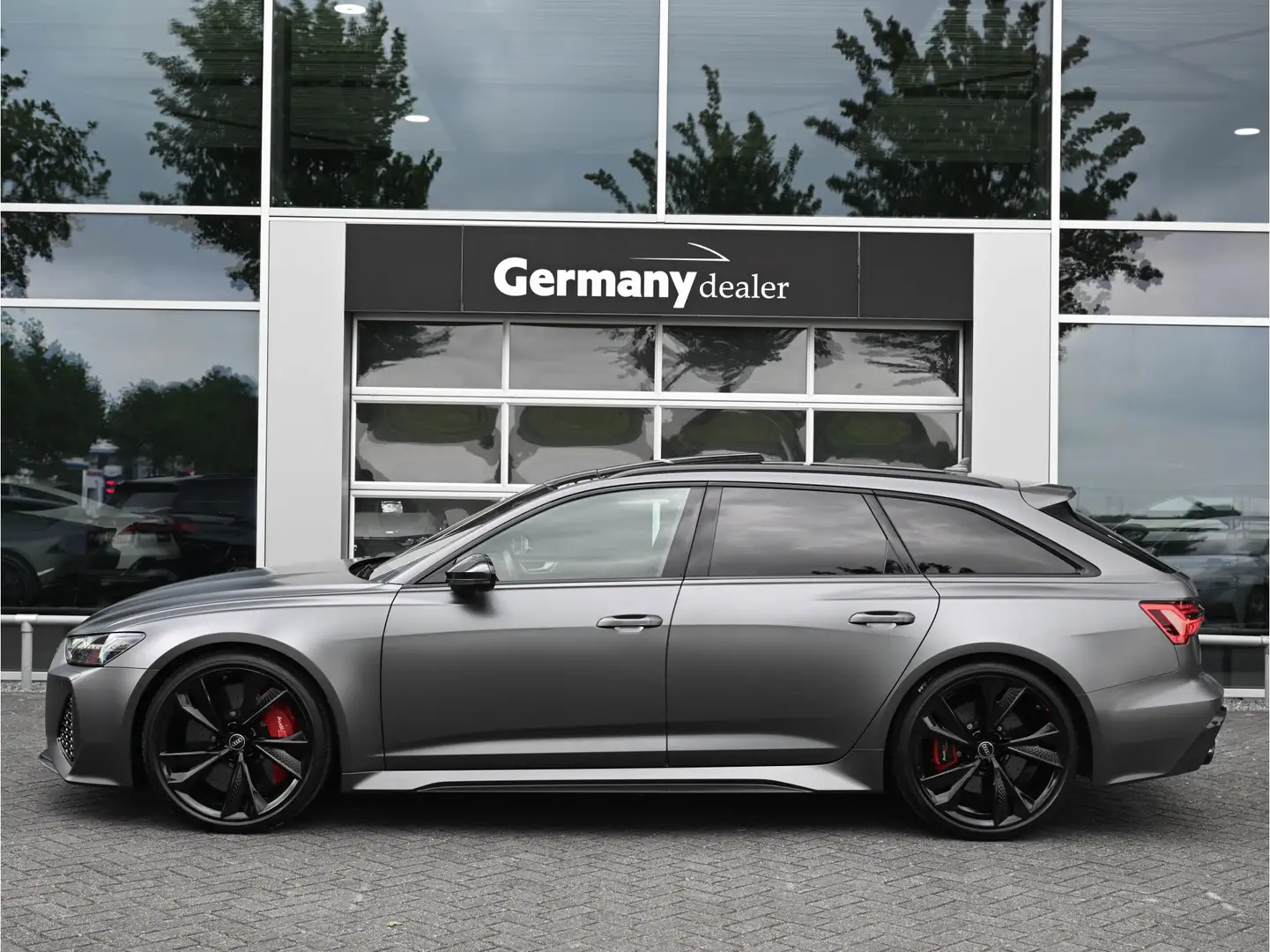 Audi RS6 Avant 4.0TFSI 600PK quattro Matt-Audi-Excl Pano B& Grau - 2