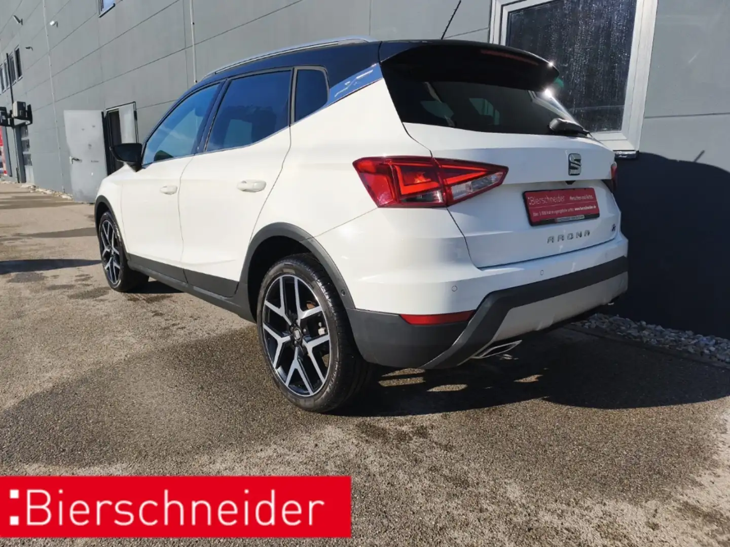 SEAT Arona 1.0 TSI FR 18ZOLL KAMERA NAVI LED Weiß - 2