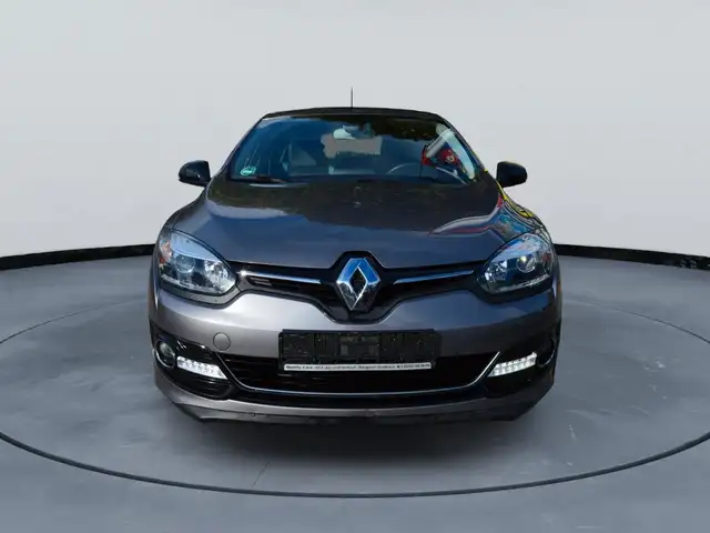 Renault Megane view 2