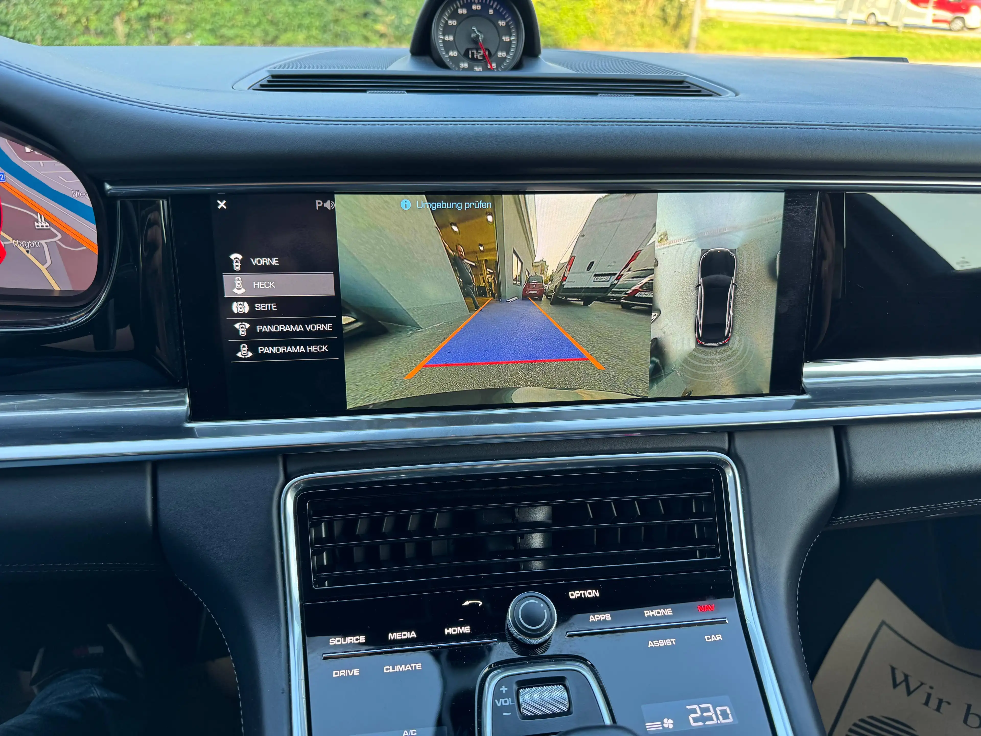 Porsche Panamera 4 S — photo 11