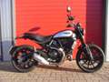 Ducati Scrambler 800 Dark  --  1 Hand  --  Wenig KM !!! Zwart - thumbnail 1