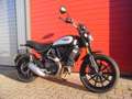 Ducati Scrambler 800 Dark  --  1 Hand  --  Wenig KM !!! Schwarz - thumbnail 2