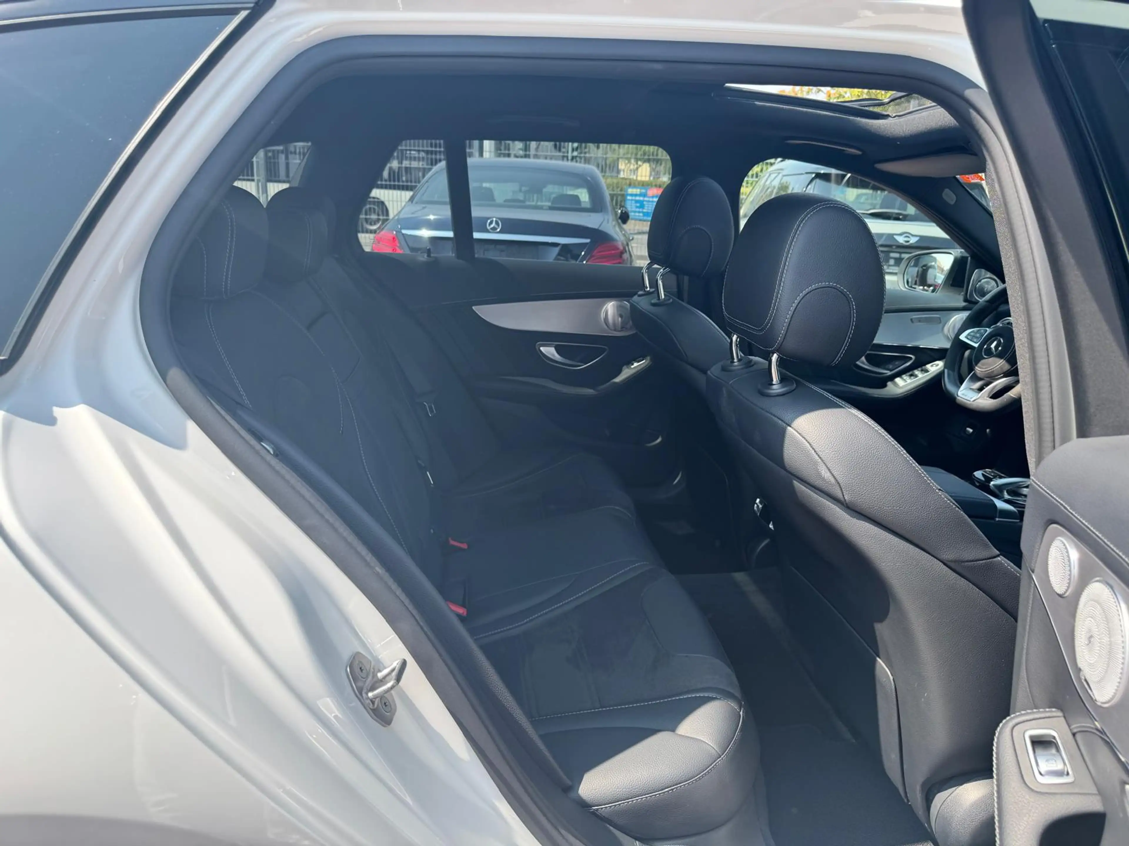 Mercedes-Benz C 63 AMG PAGA BURM PANO KEYLESS FAHRASS+ RFKA — photo 13