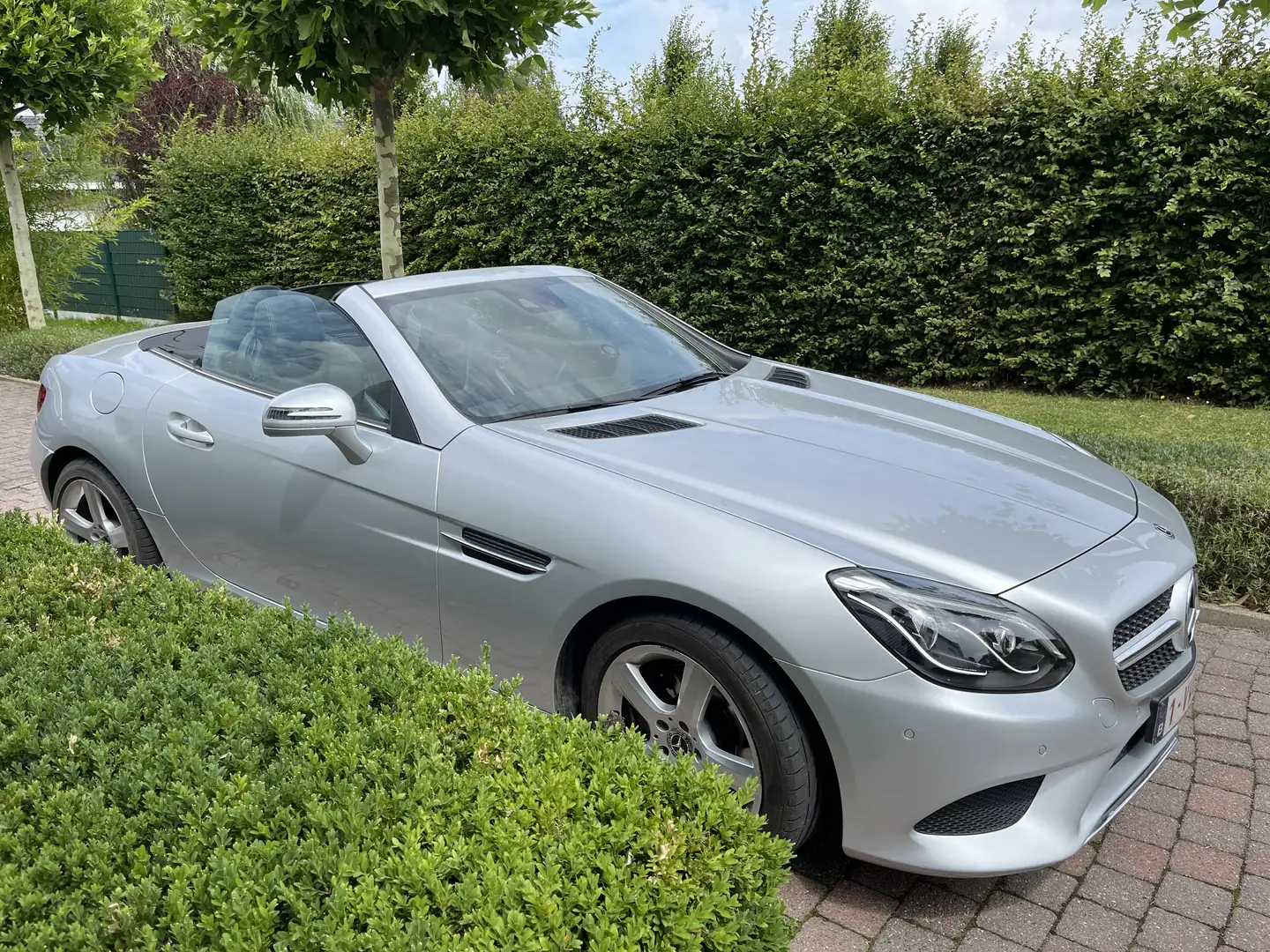 Mercedes-Benz SLC 200 SLC 200 9G-TRONIC Srebrny - 1