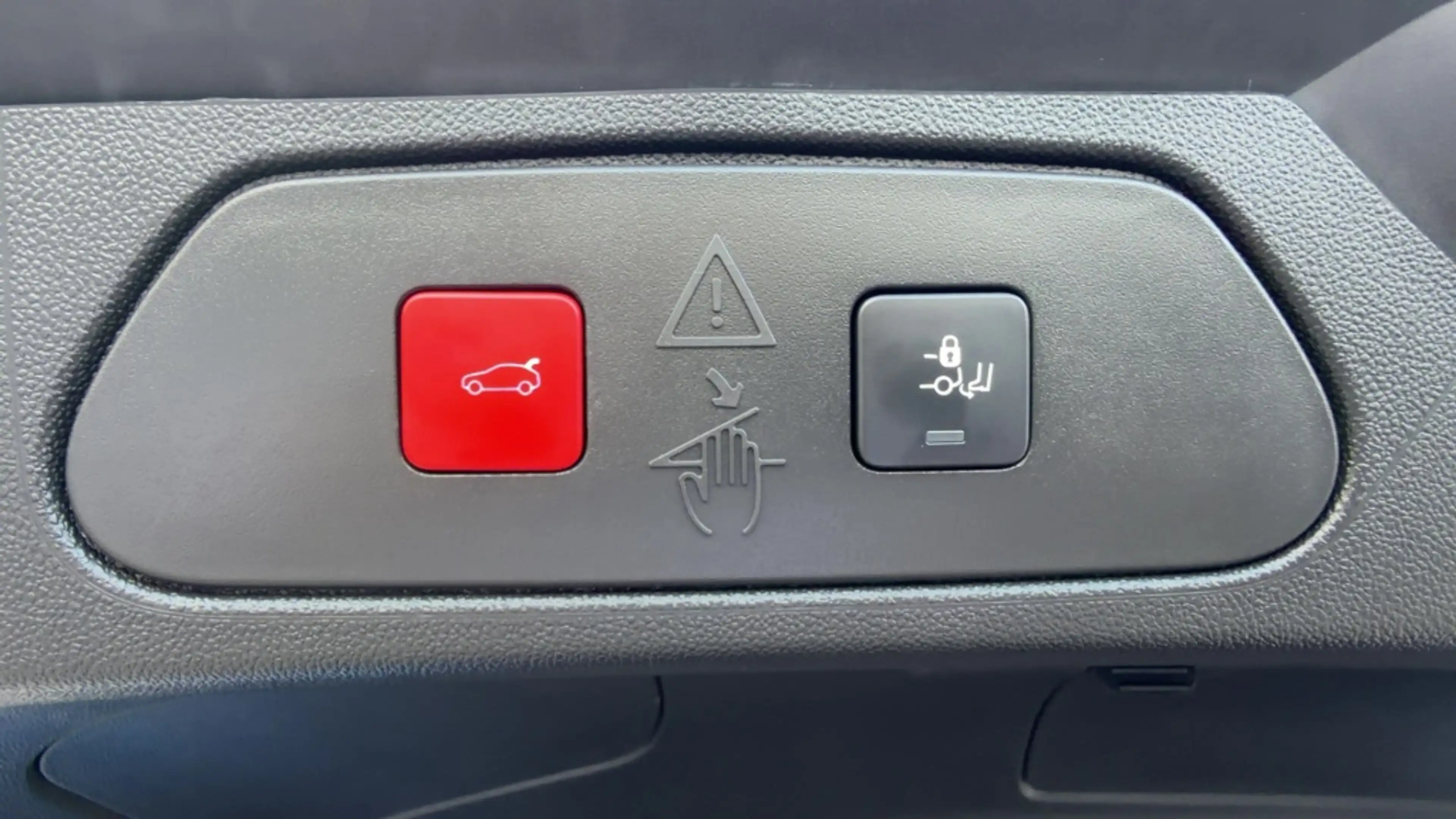 Opel Grandland X 1.6 Turbo Plug-in Hybride Business Elegance 360 Ca — photo 28