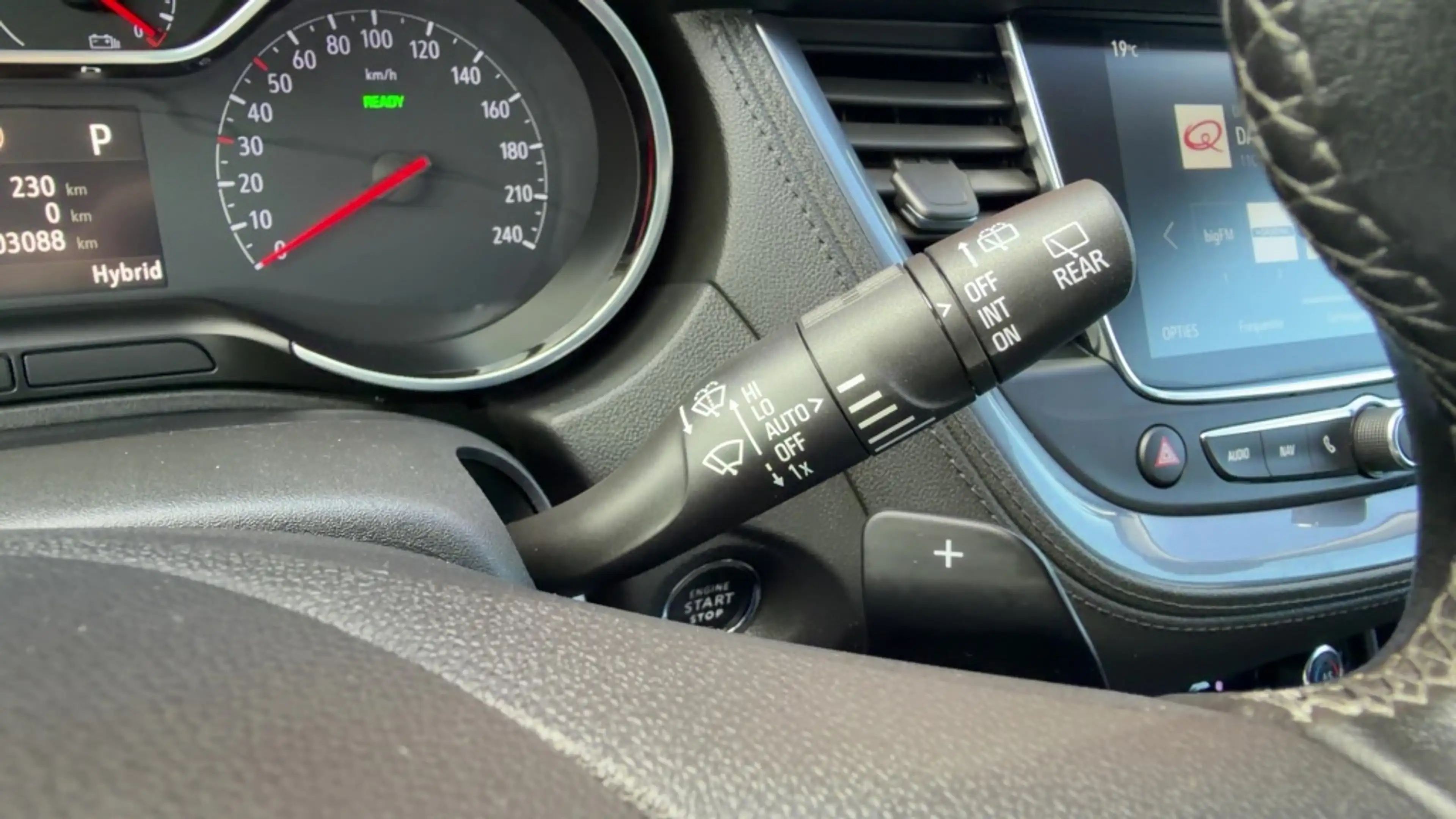 Opel Grandland X 1.6 Turbo Plug-in Hybride Business Elegance 360 Ca — photo 17