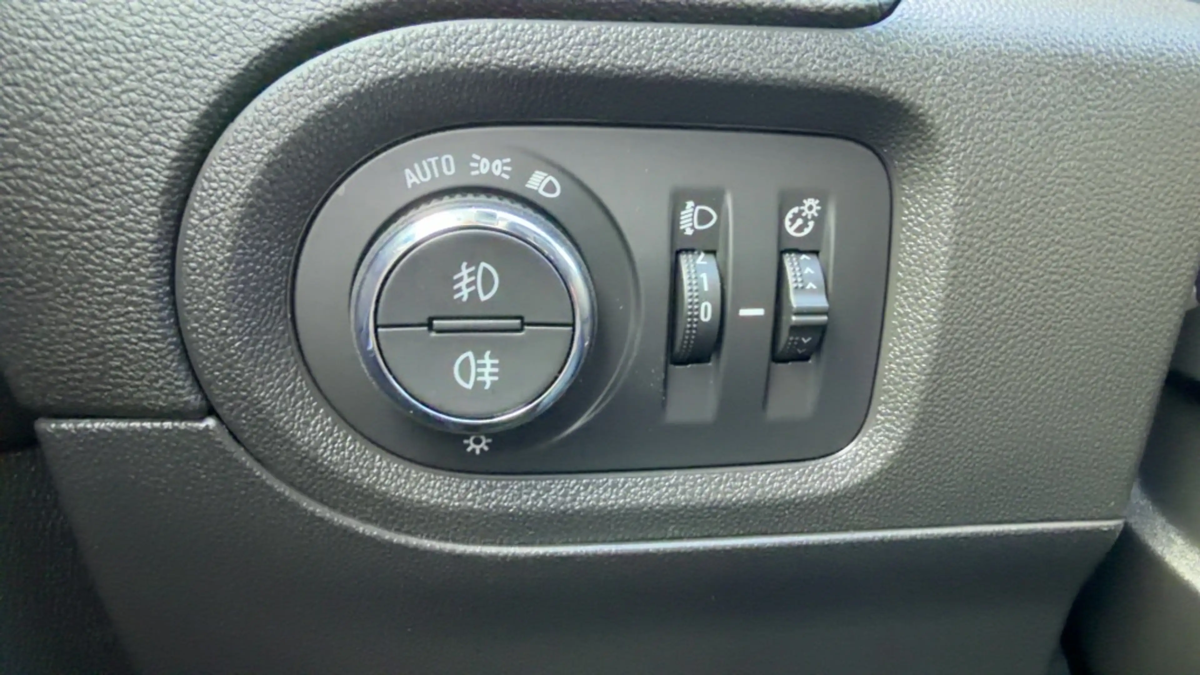 Opel Grandland X 1.6 Turbo Plug-in Hybride Business Elegance 360 Ca — photo 13