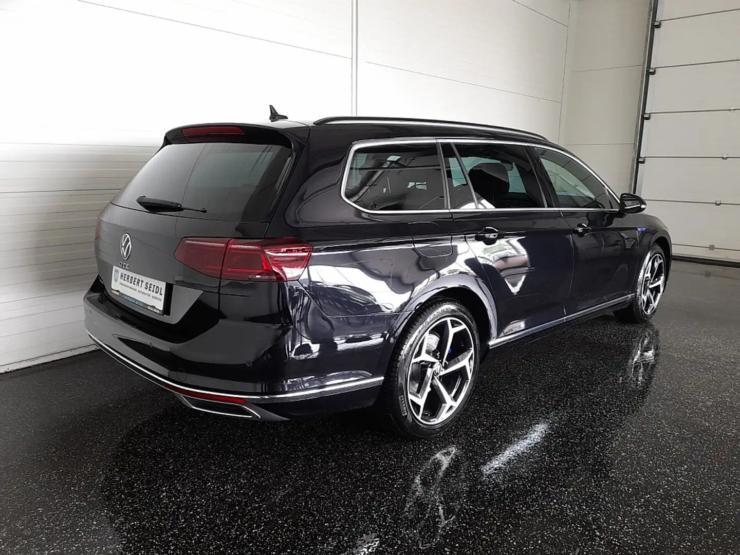 Volkswagen Passat Variant GTE e-Hybrid DSG *MATRIX-LED / 18 ZOLL / HEAD-U... Schwarz - 2