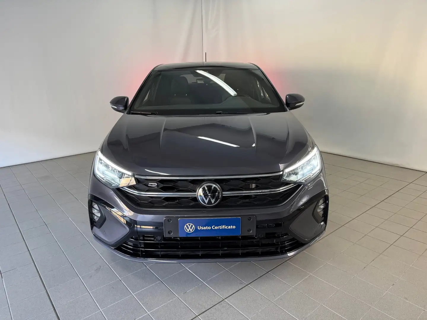 Volkswagen Taigo 1.0 tsi r-line 110cv Grigio - 2