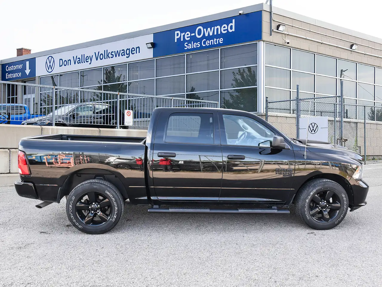 RAM 1500 снимка RAM 1500