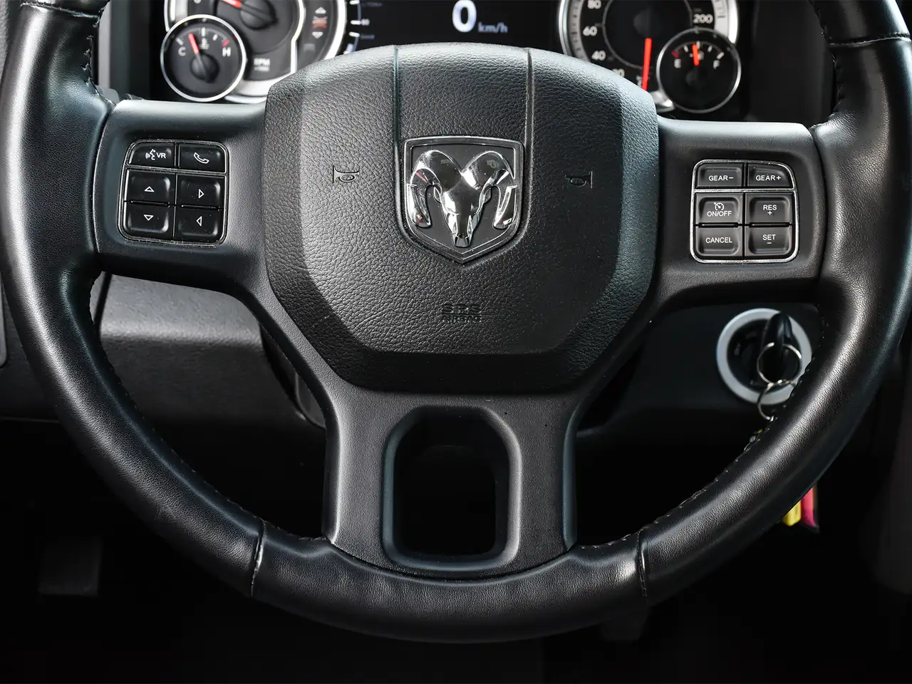 RAM 1500 снимка RAM 1500