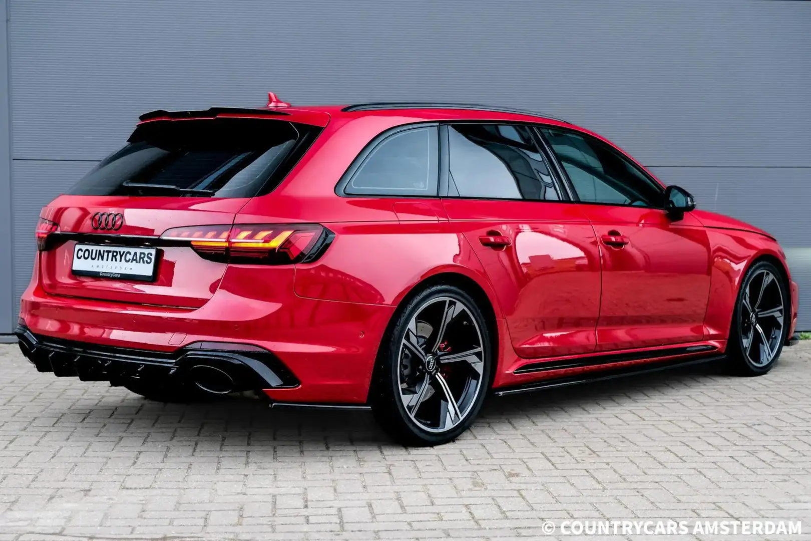 Audi RS4 2.9 TFSI | PANO | B&O | LEDER | HEAD UP | MAXTON | Rouge - 2