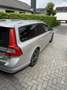 Volvo V70 2.4 D5 Momentum Grijs - thumbnail 2