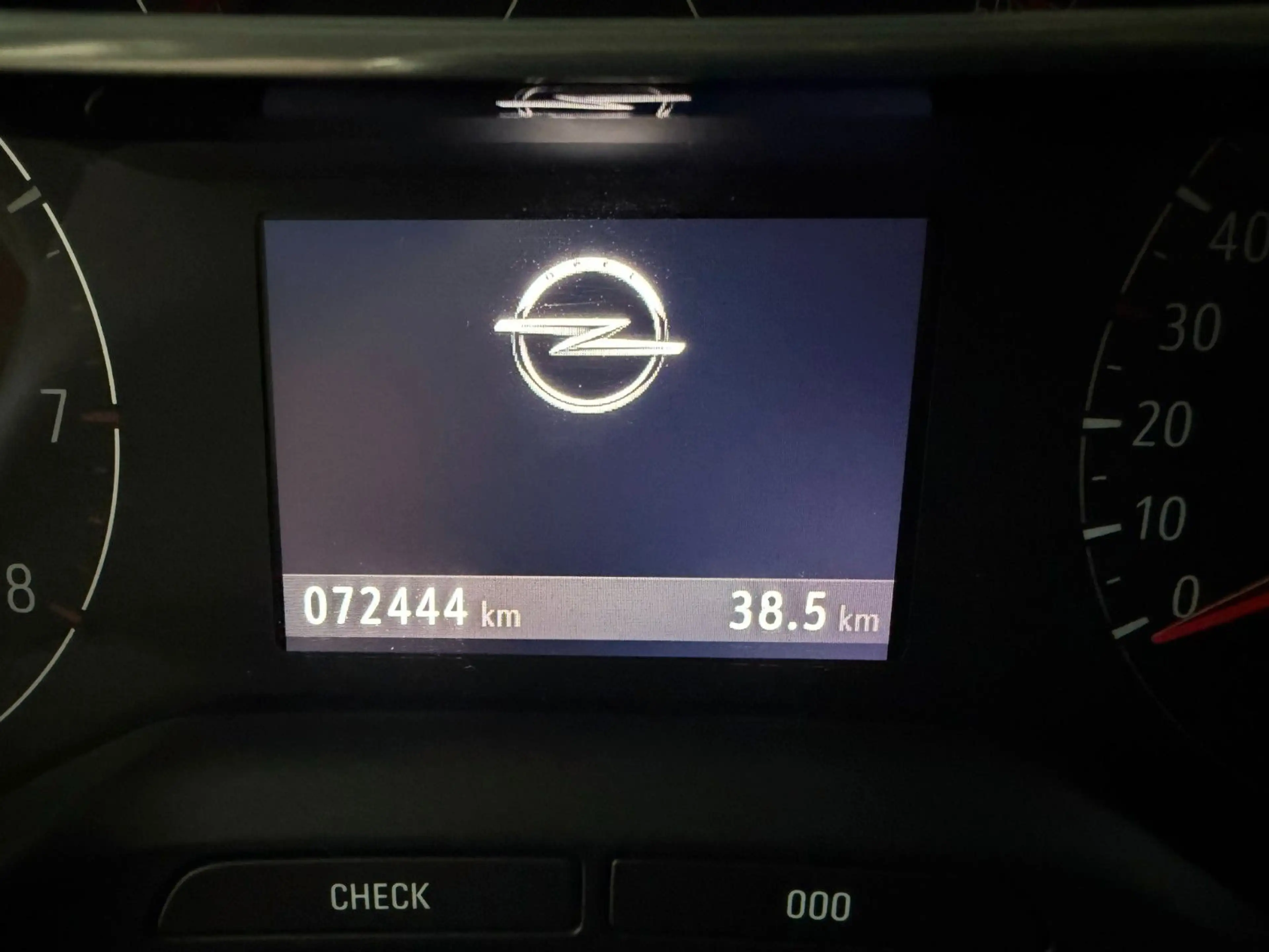 Opel Crossland X Elegance Automatik+Navi+AHK — photo 13