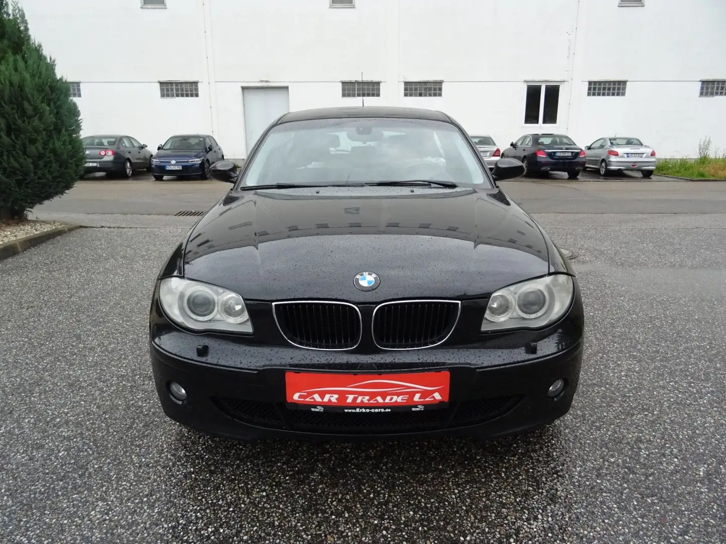 BMW 118 d Limousine Negru - 2