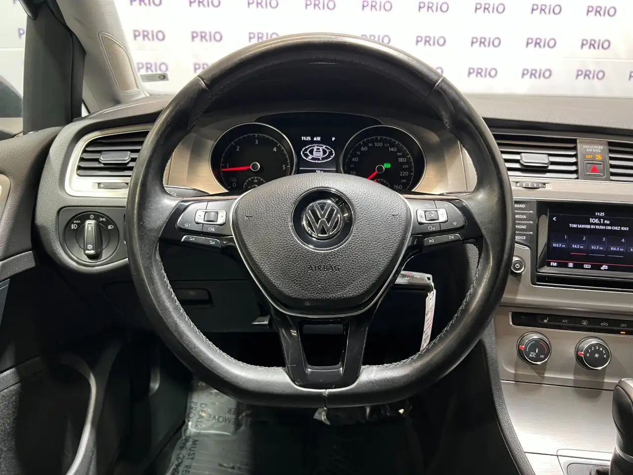 Volkswagen Golf снимка Volkswagen Golf
