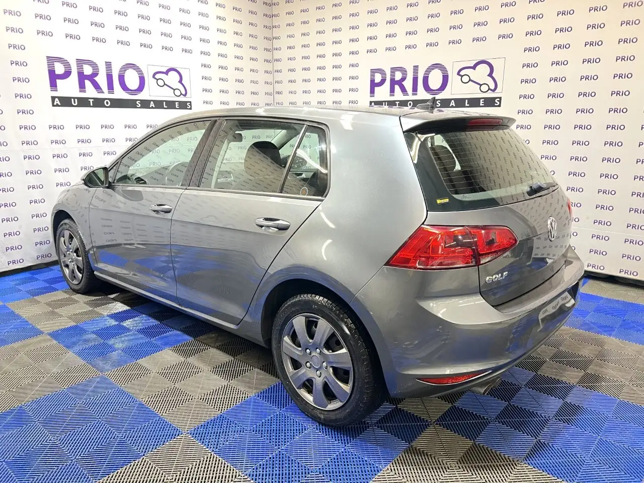 Volkswagen Golf снимка Volkswagen Golf