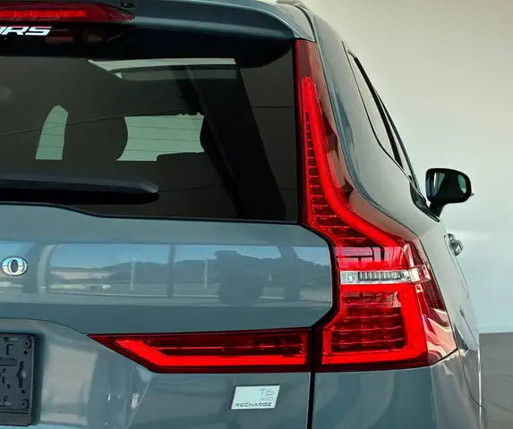 Volvo XC60 view 15