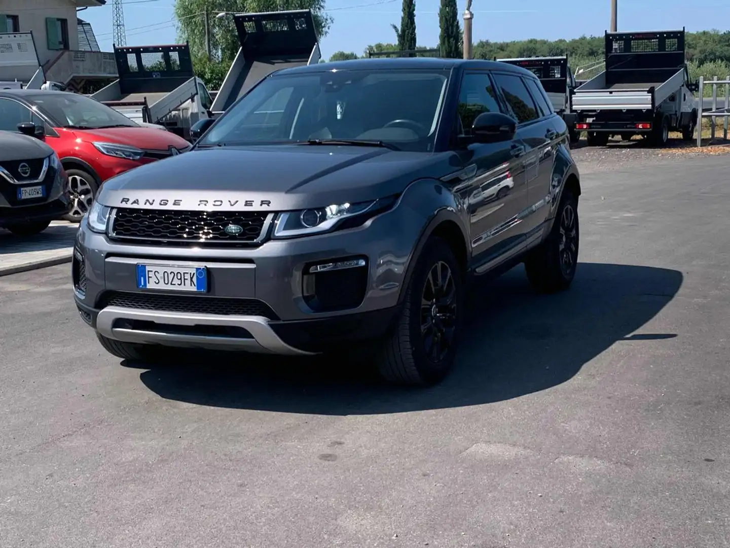 Land Rover Range Rover Evoque 2.0 Si4 5p. SE Grigio - 2