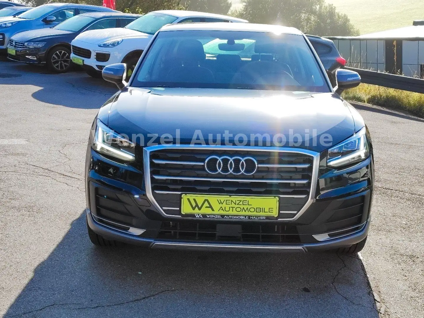 Audi Q2 1.6TDI*PDC*LED*CARPLAY*19ZOLL* Schwarz - 2