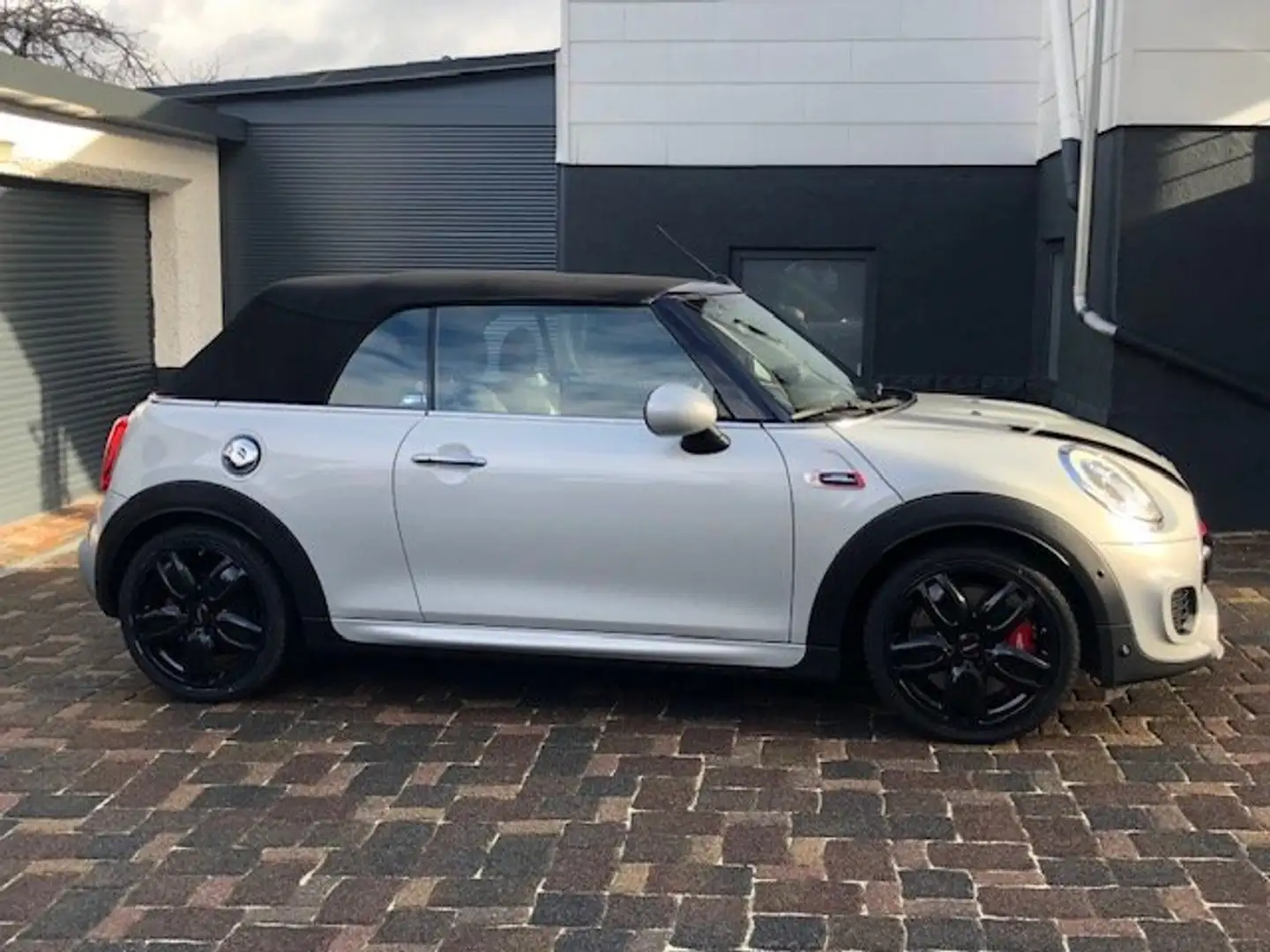 MINI John Cooper Works Cabrio Mini John Cooper Works Cabrio Sport-Aut. Biały - 2