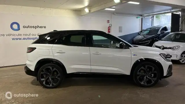 Renault Austral view 4