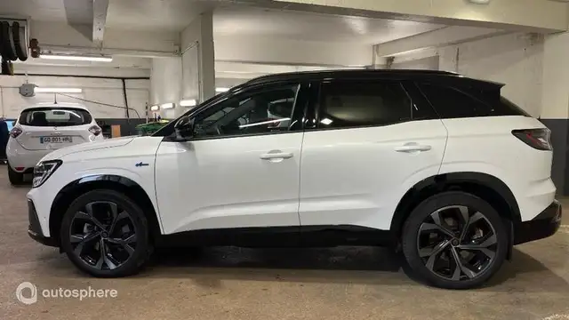 Renault Austral view 8