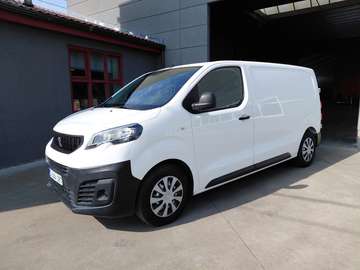 49000 km, 1 jaar garantie, 3 plaatsen,