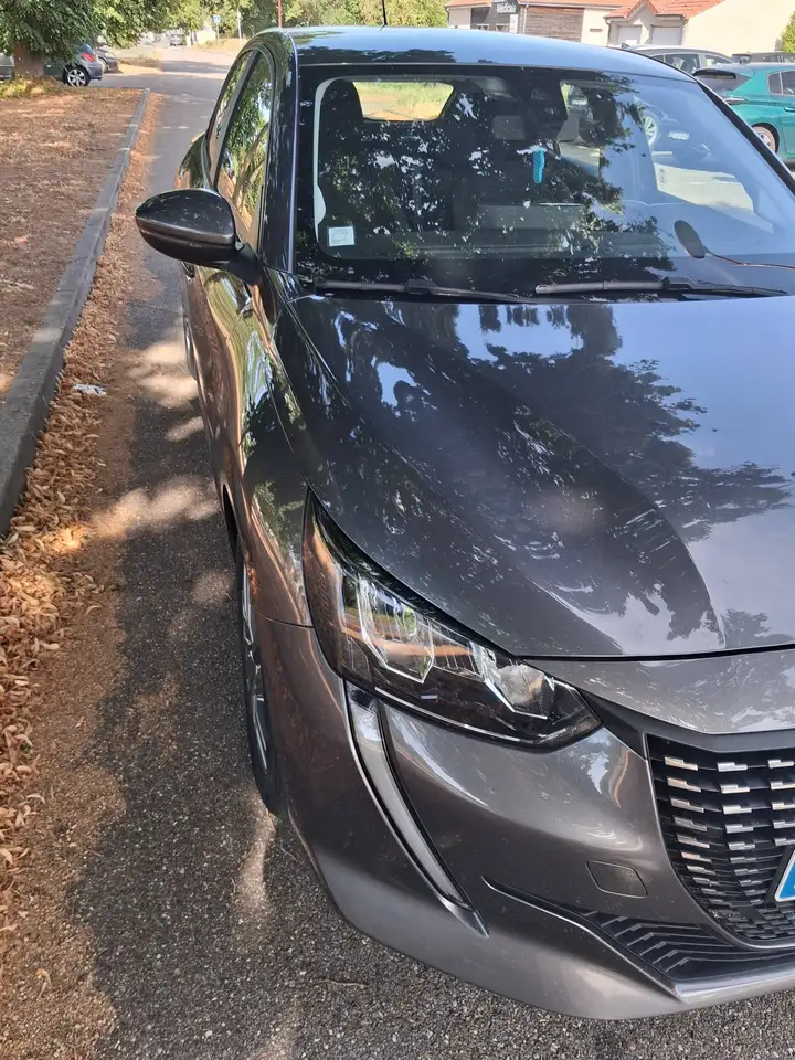 Peugeot 208 208 — photo 15