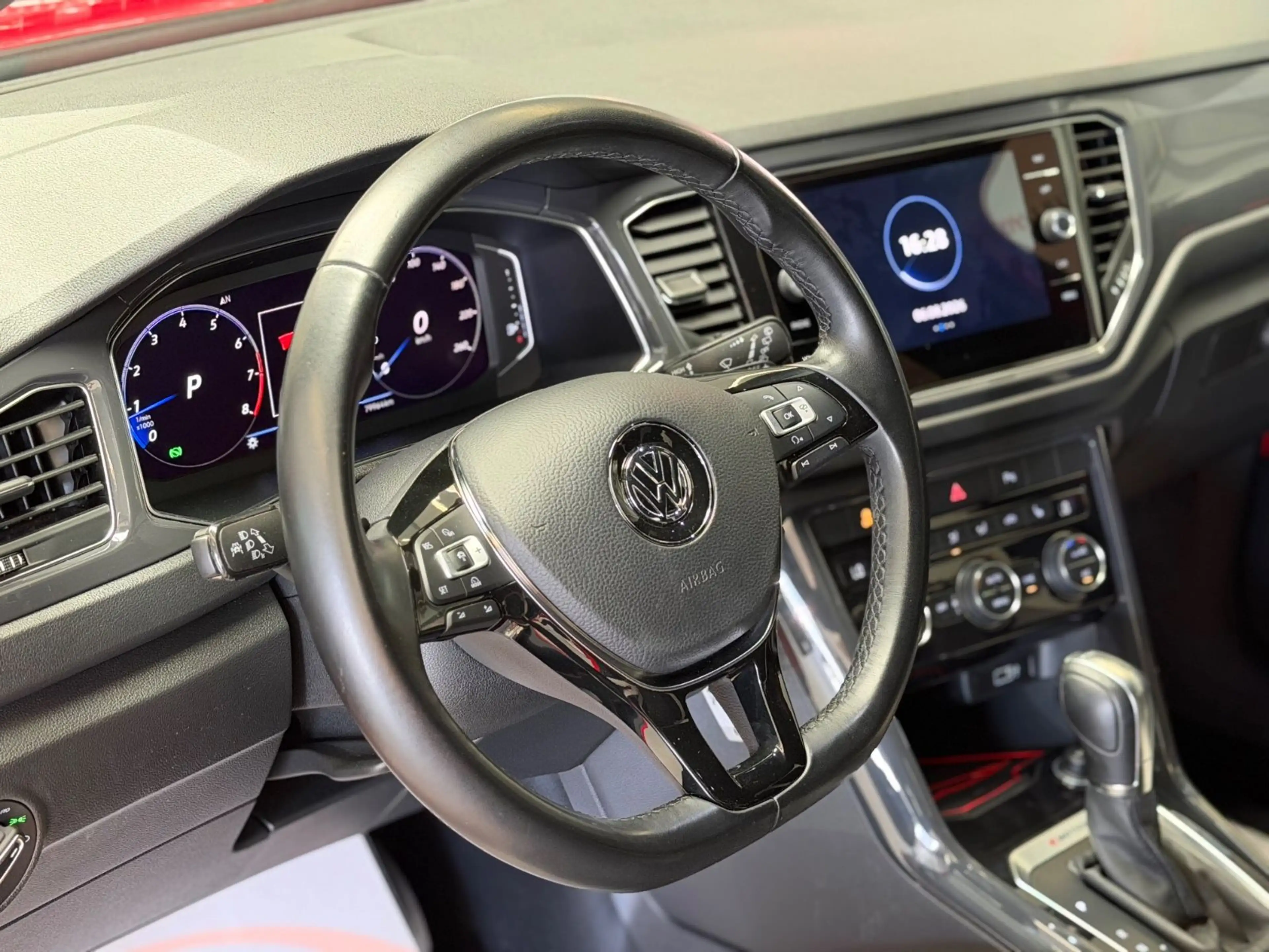 Volkswagen T-Roc Sport 4Motion VIRT/AHK/ACC/LED/KAM/PDC/SHZ — photo 12