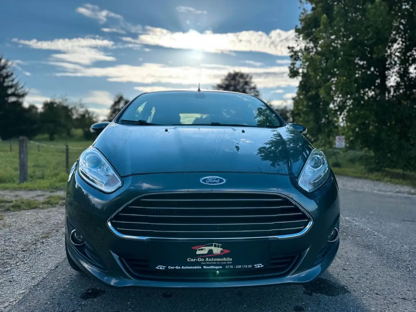 Ford Fiesta Titanium*AHK*ALU*Klima*USB*Temp.*BT* Grau - 1