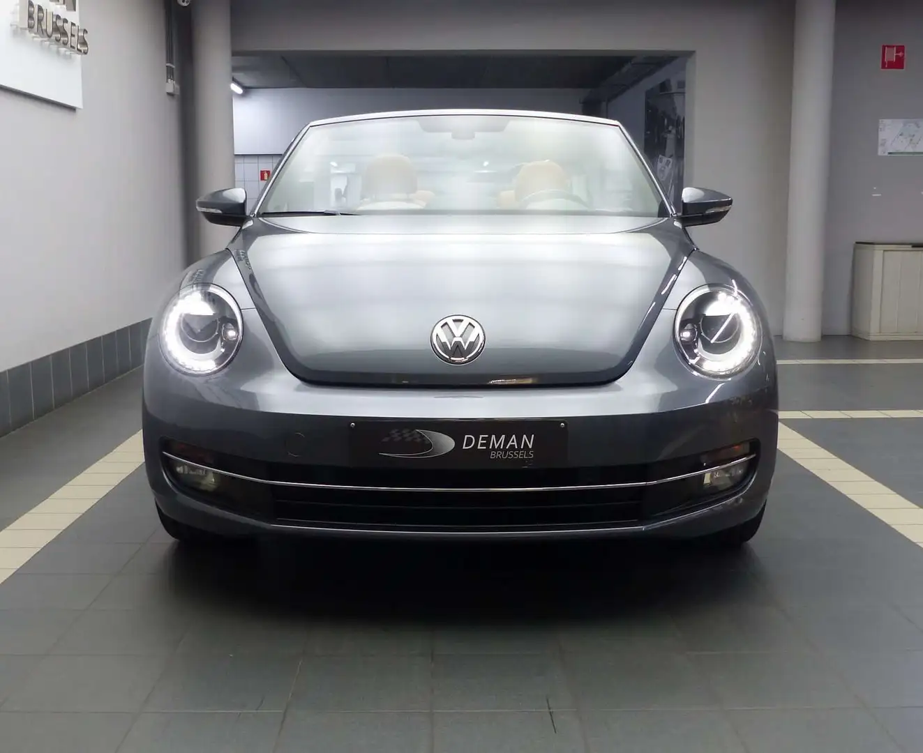 Volkswagen Beetle 1.2 TSI BMT* CUP Edition* LED jour* Clim bi-zone Gris - 2