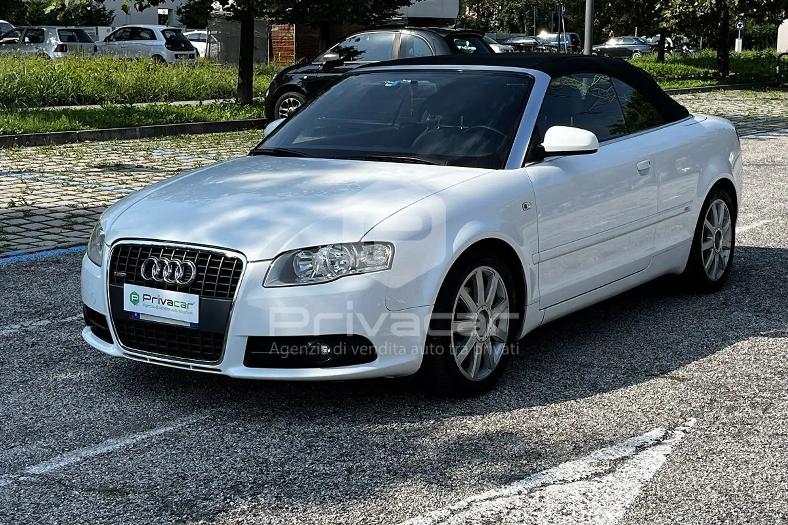 Audi A4 A4 Cabriolet 2.0 TDI F.AP. Top plus Weiß - 1