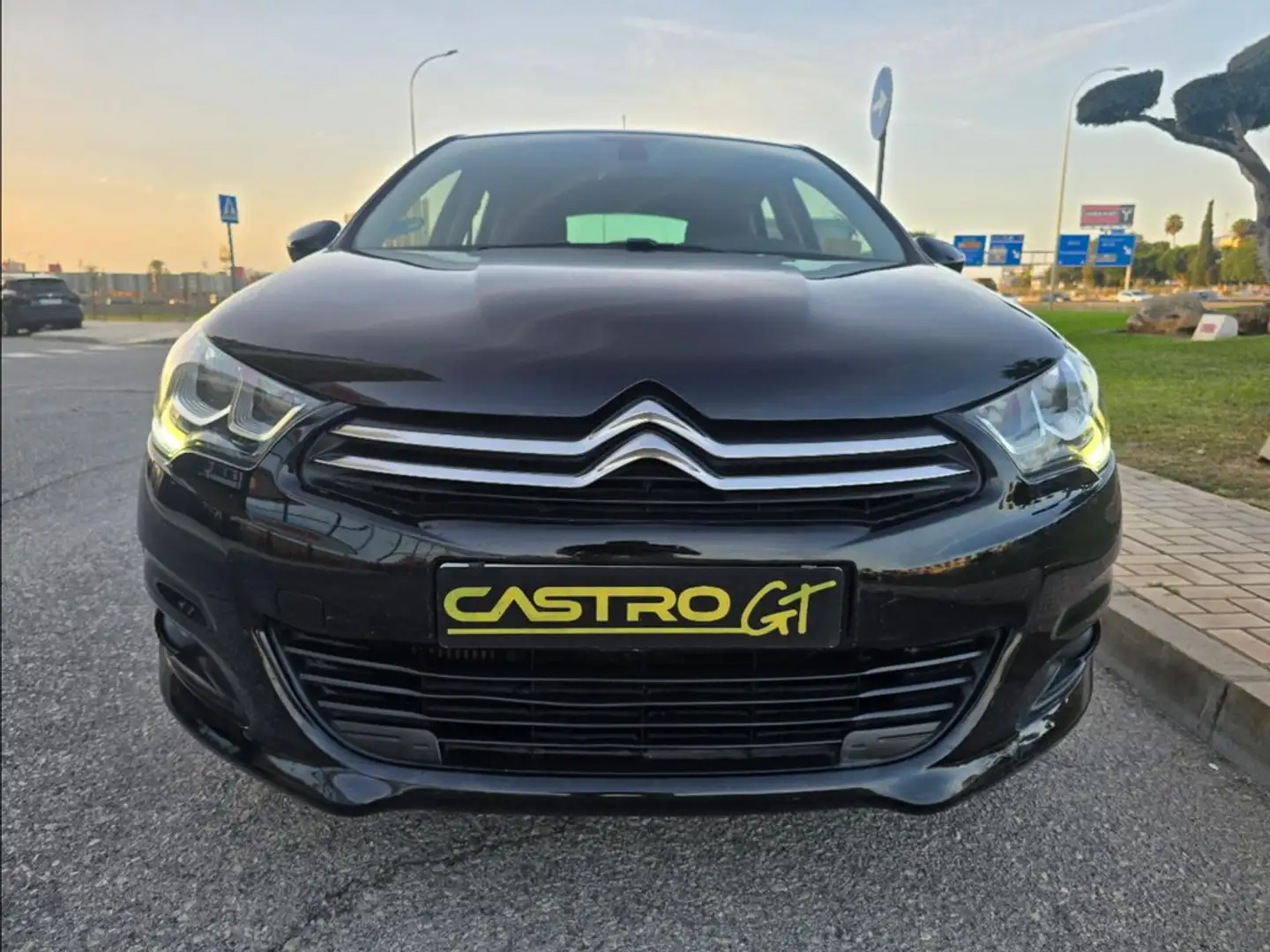 Citroen C4 1.6BlueHDI S&S Feel 120 Negro - 2