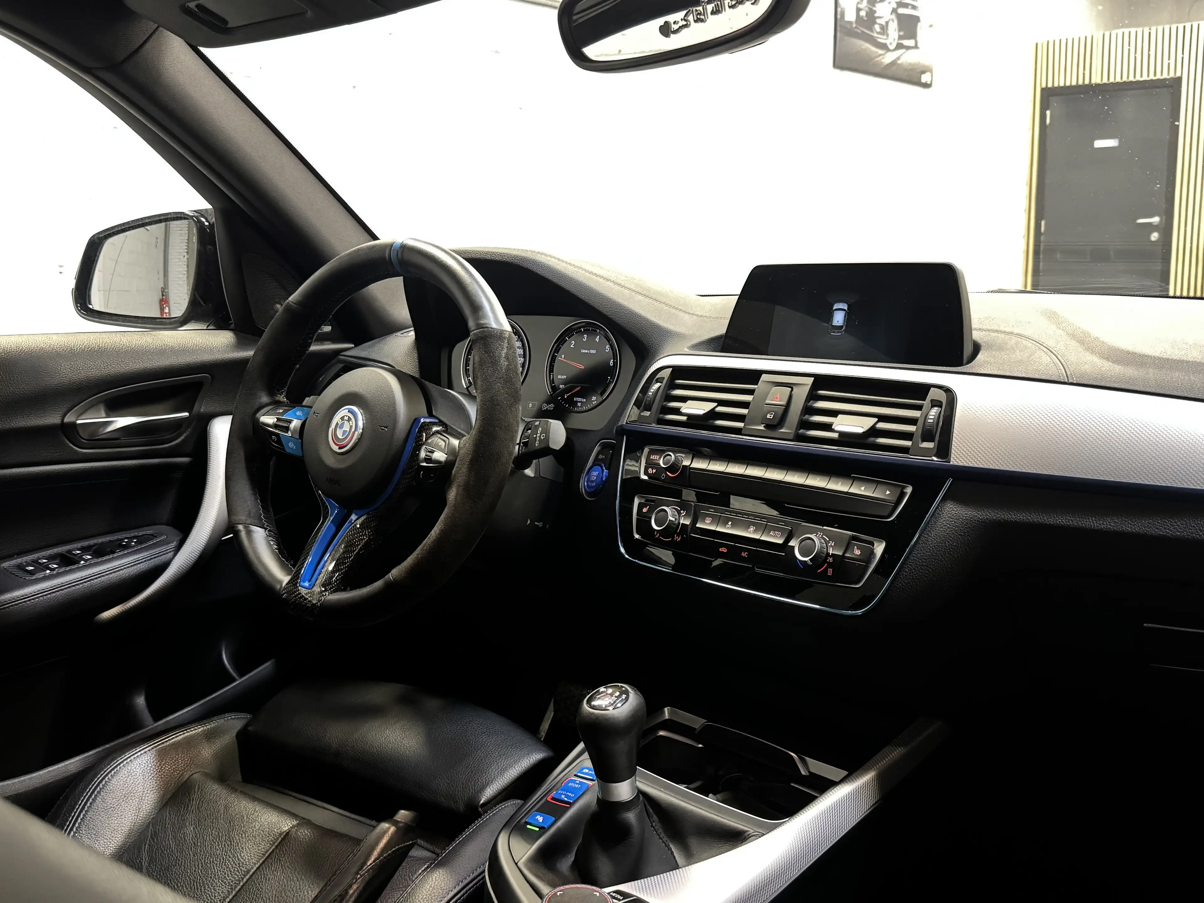 BMW 118 PACK M SPORT SHADOW LINE. + KIT 140i — photo 9