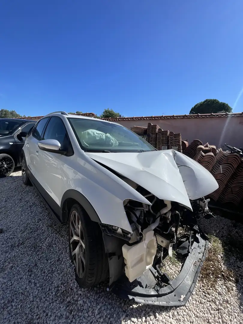 Volkswagen Polo Cross 5p 1.2 tsi bm - 2