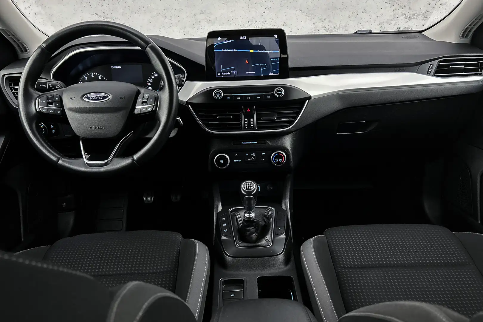 Ford Focus Wagon 1.0 EcoBoost Trend Edition Business | Parkee Gris - 2