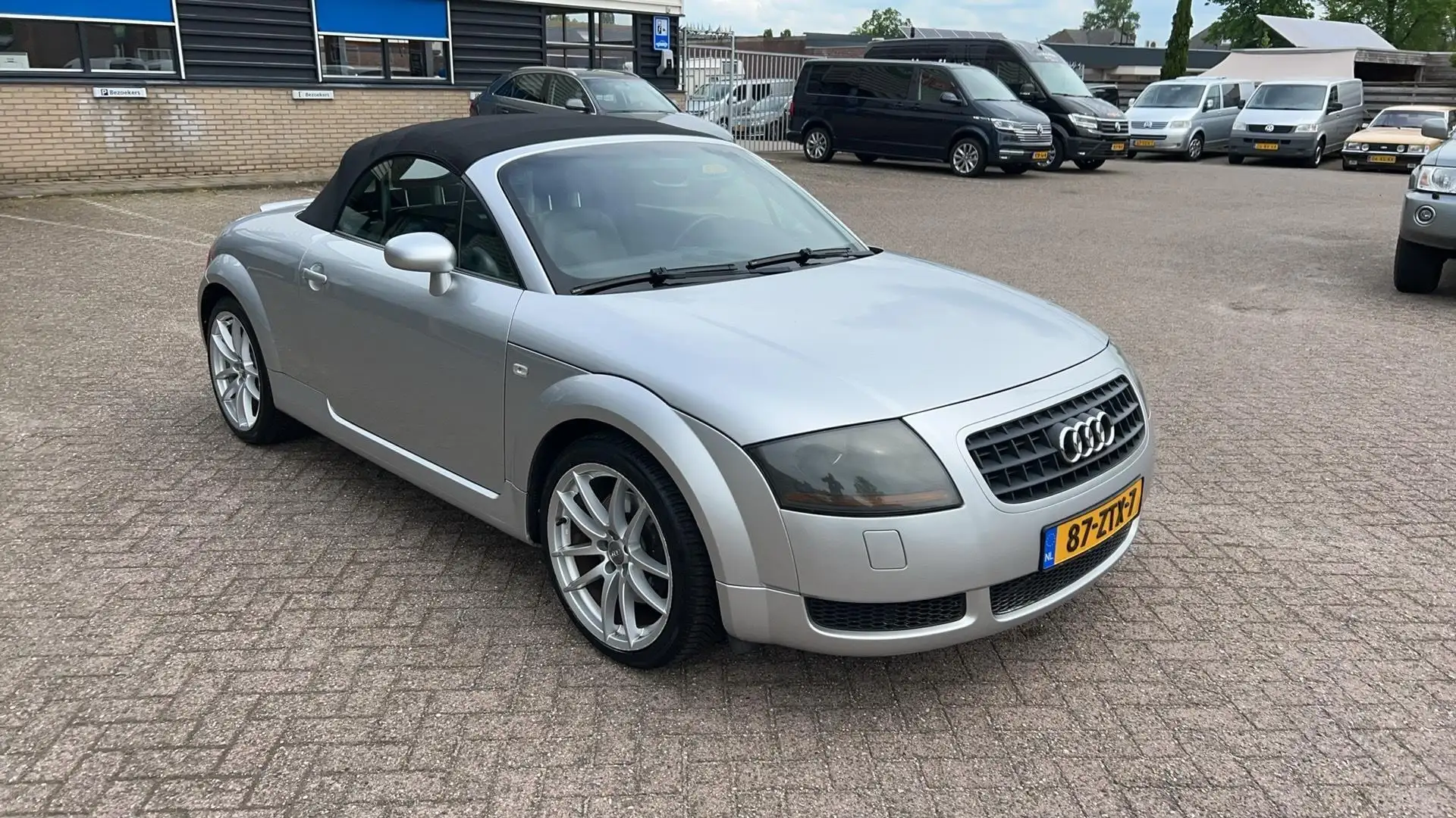 Audi TT Roadster 1.8 5V Turbo Grau - 1