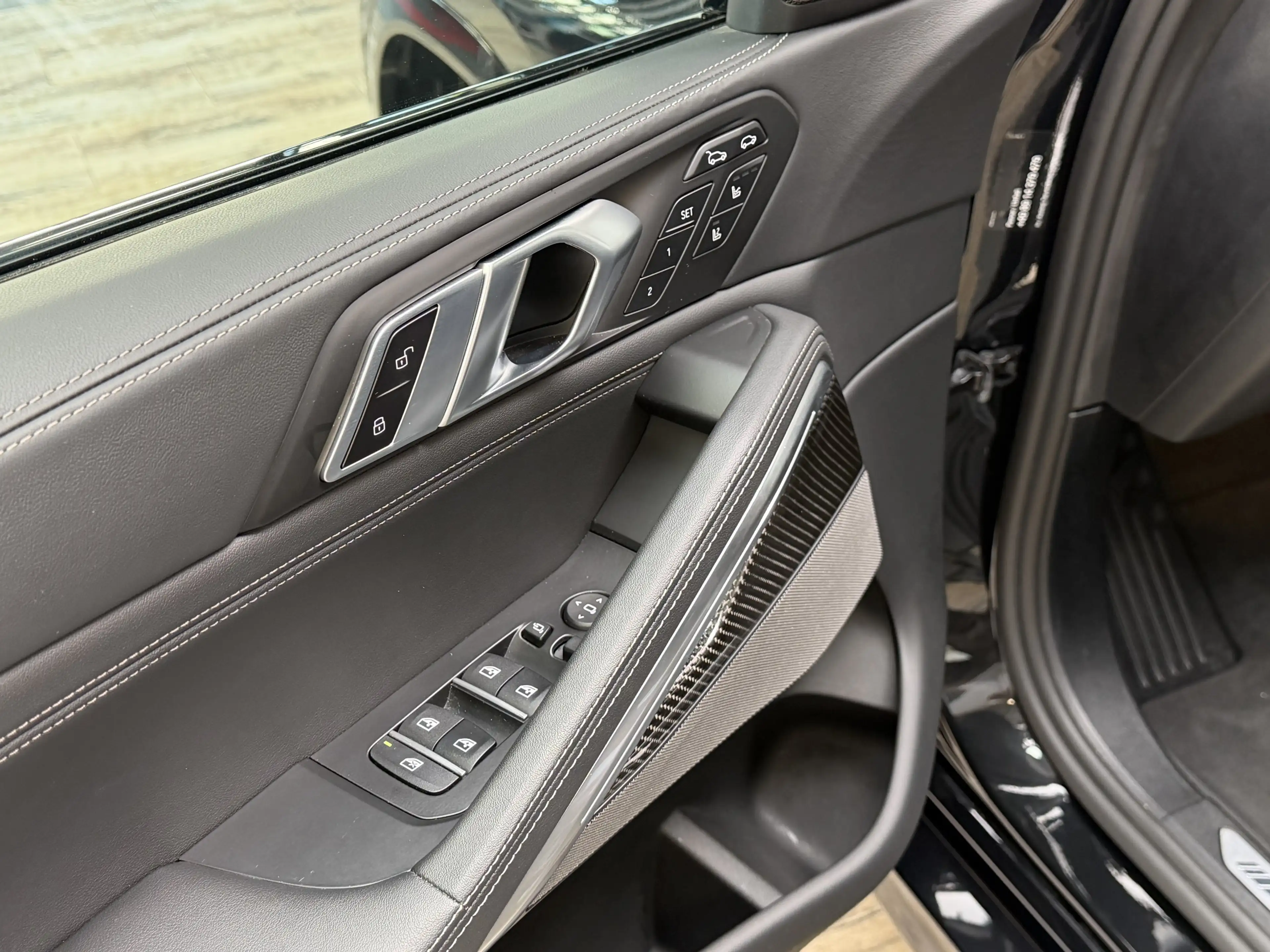 BMW X6 xDr40d M Sport Pro 22Zoll AHK Pano Sitzlüft. — photo 15
