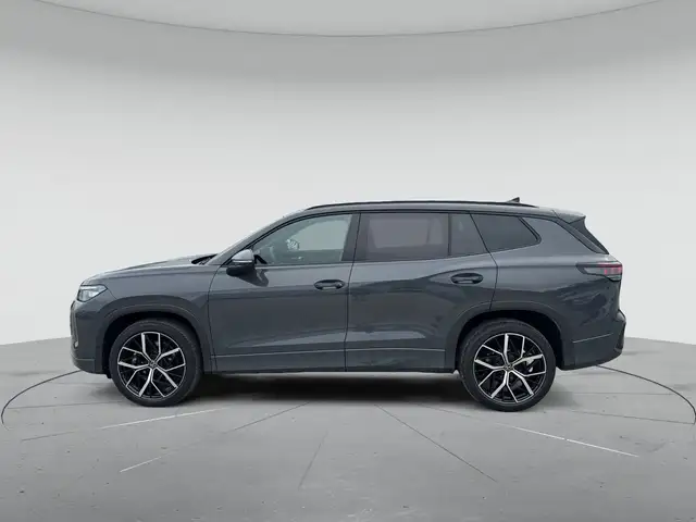 Volkswagen Tayron view 6