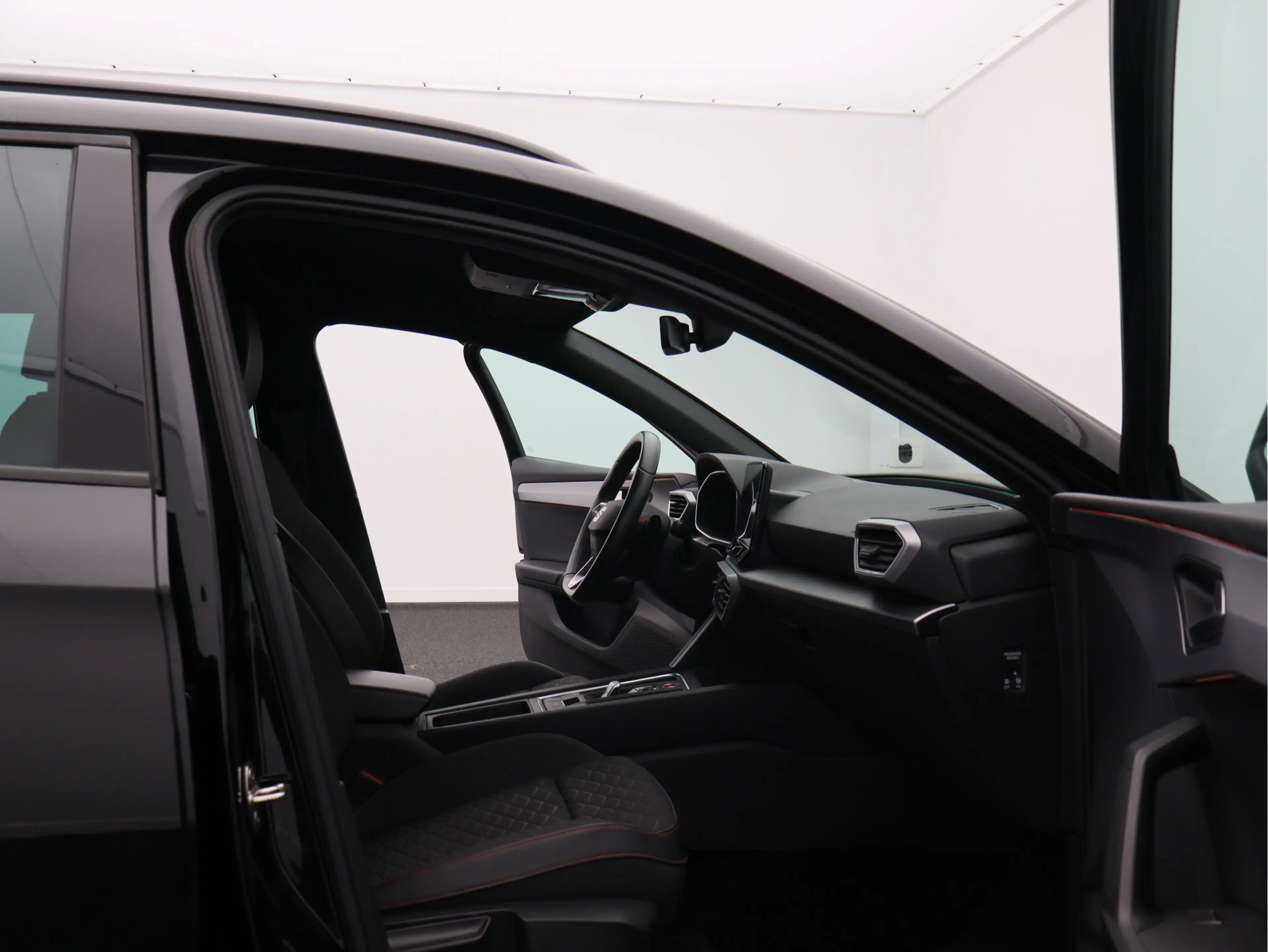 SEAT Leon Sportstourer 1.5 eTSI FR Business Intense/ lage km — photo 26