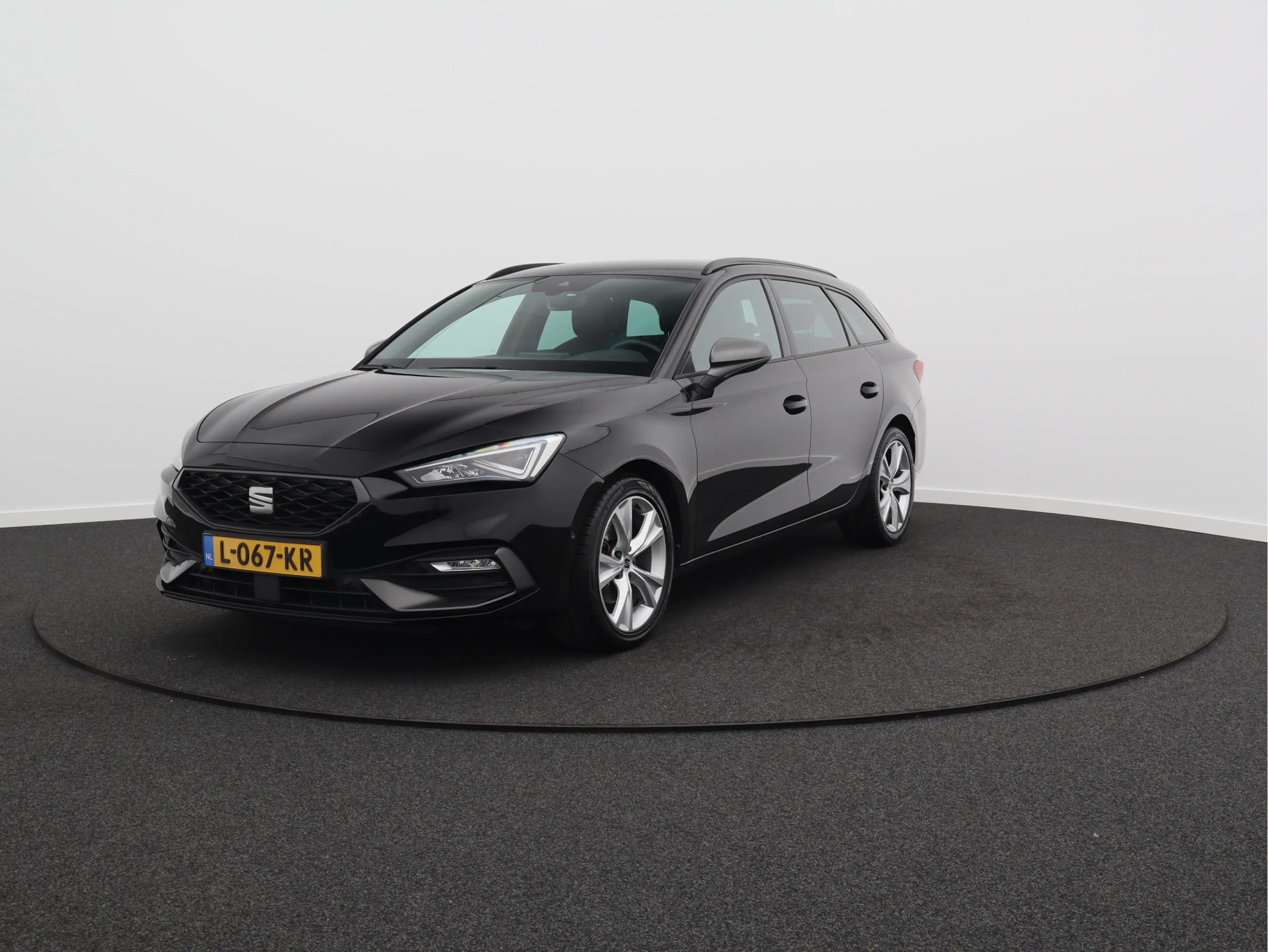 SEAT Leon Sportstourer 1.5 eTSI FR Business Intense/ lage km — photo 6