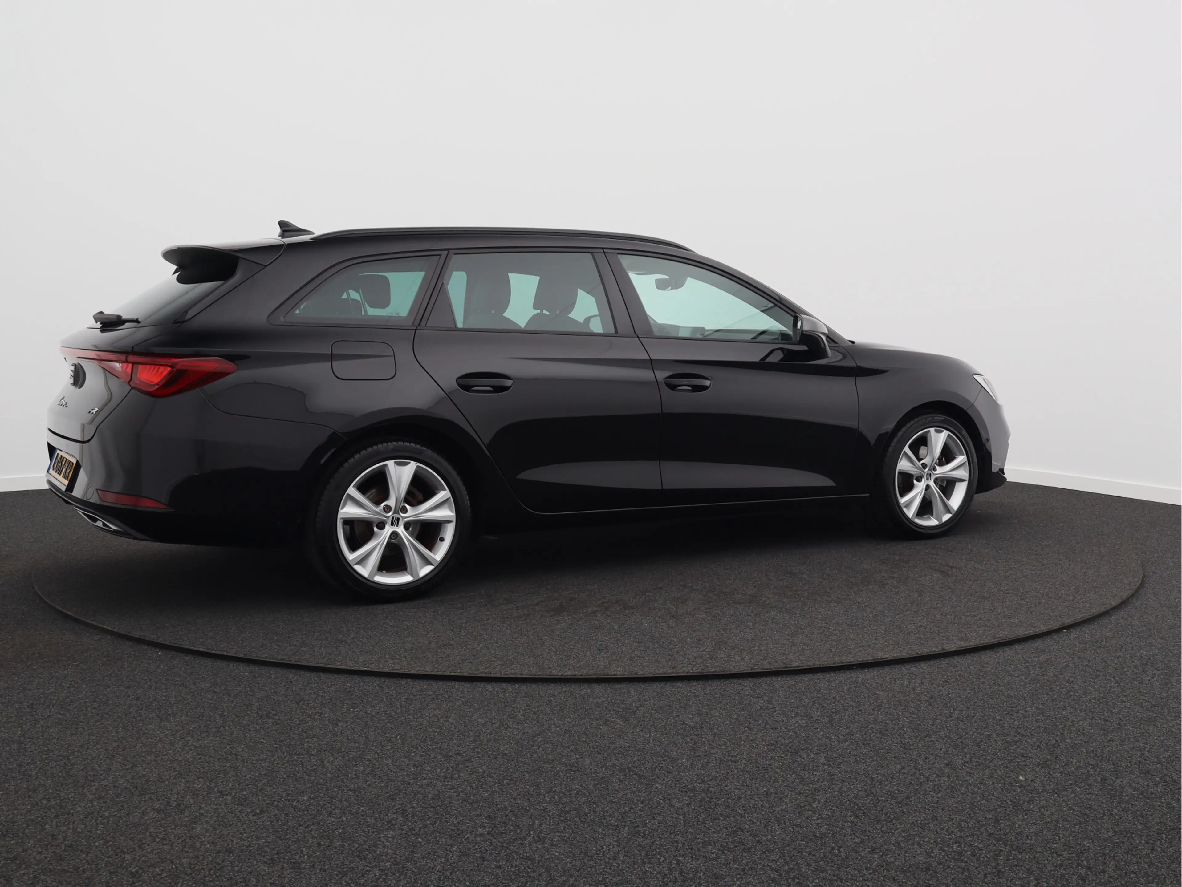 SEAT Leon Sportstourer 1.5 eTSI FR Business Intense/ lage km — photo 19
