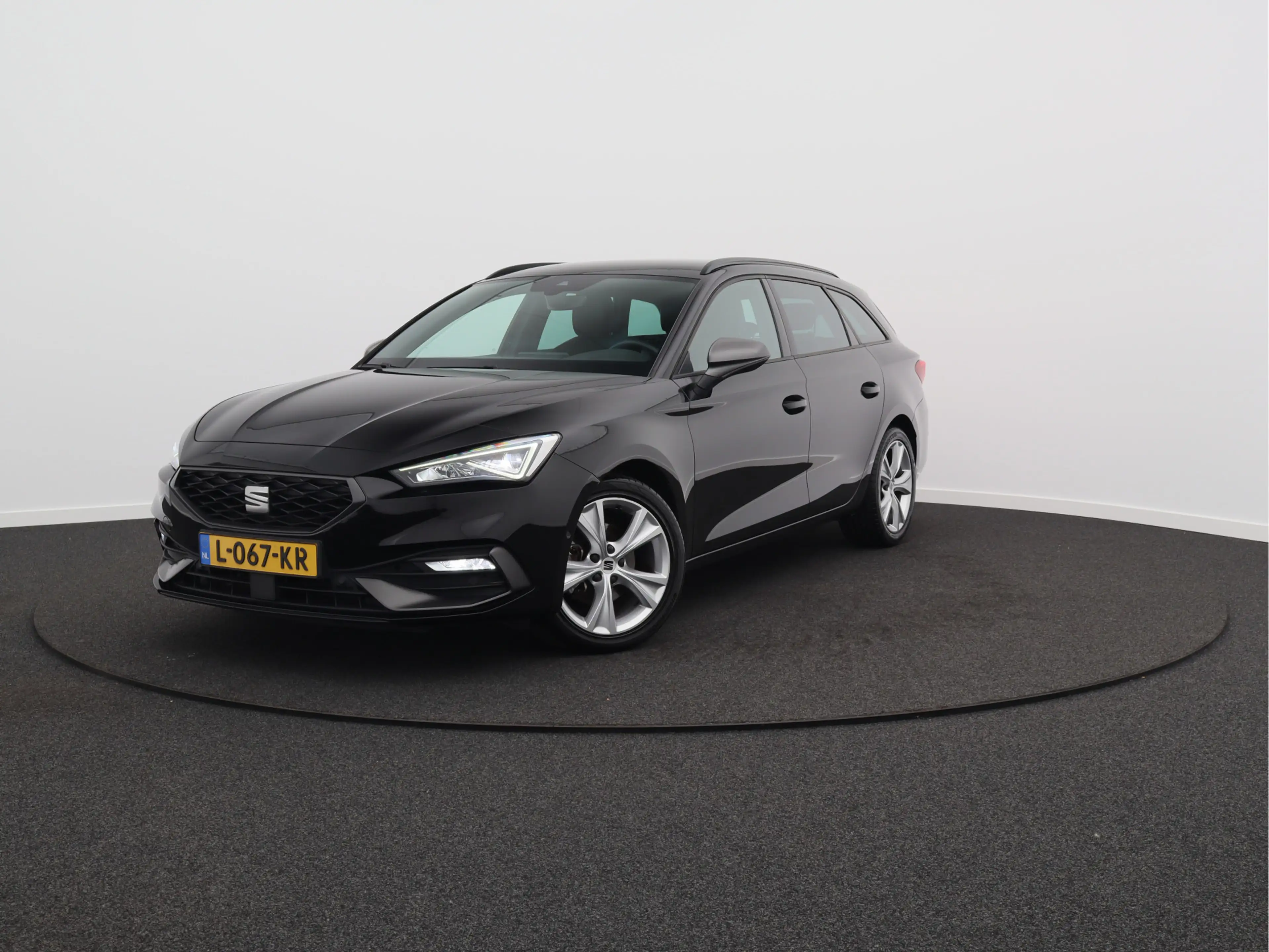 SEAT Leon Sportstourer 1.5 eTSI FR Business Intense/ lage km — photo 32